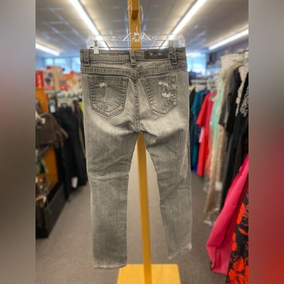 Miss Me Ladies 27 Boyfriend Ankle Jeans in Distressed Gray - Picture 3 of 3